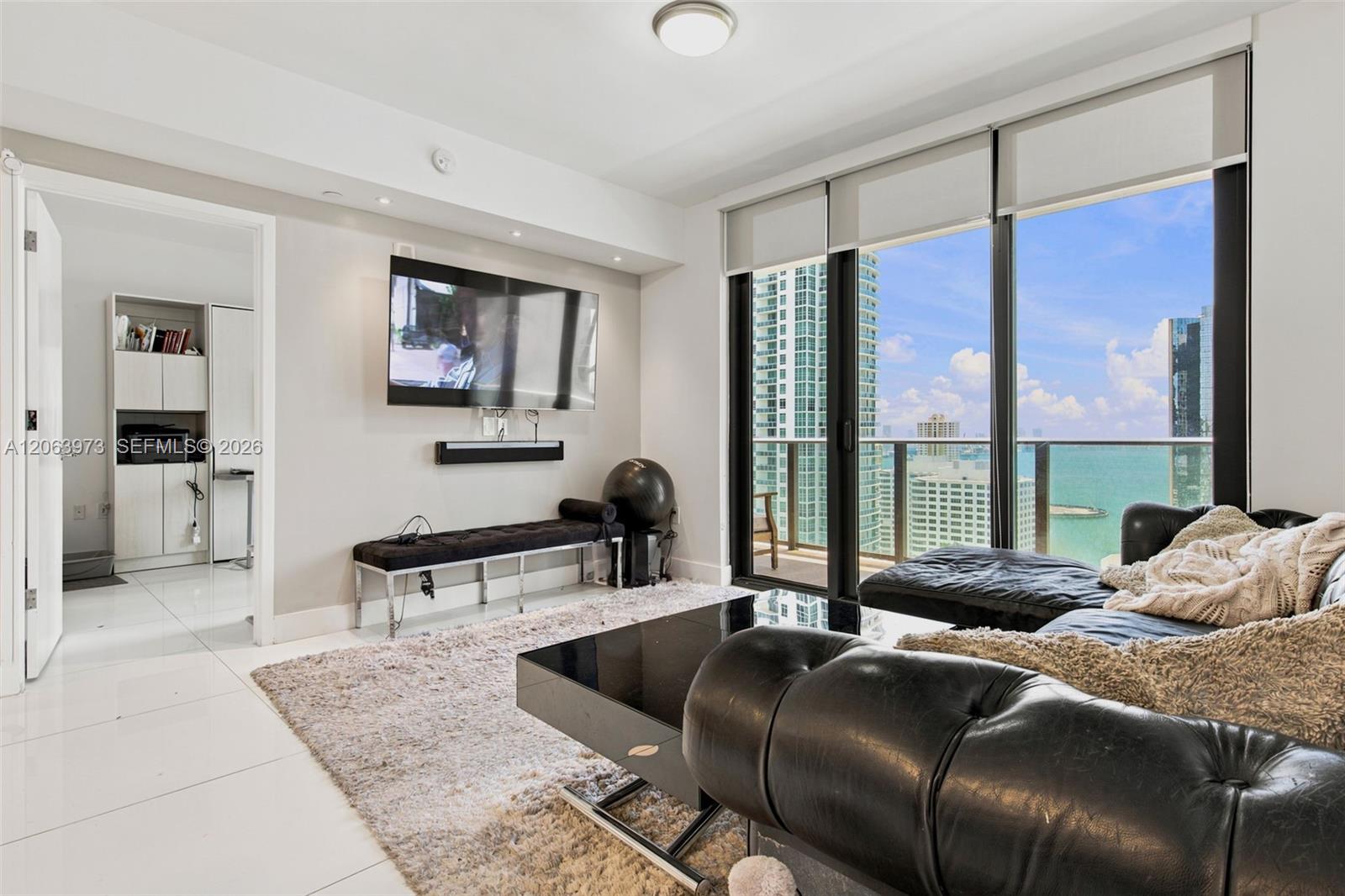 1010 Brickell Avenue 2403 Property Photo 4