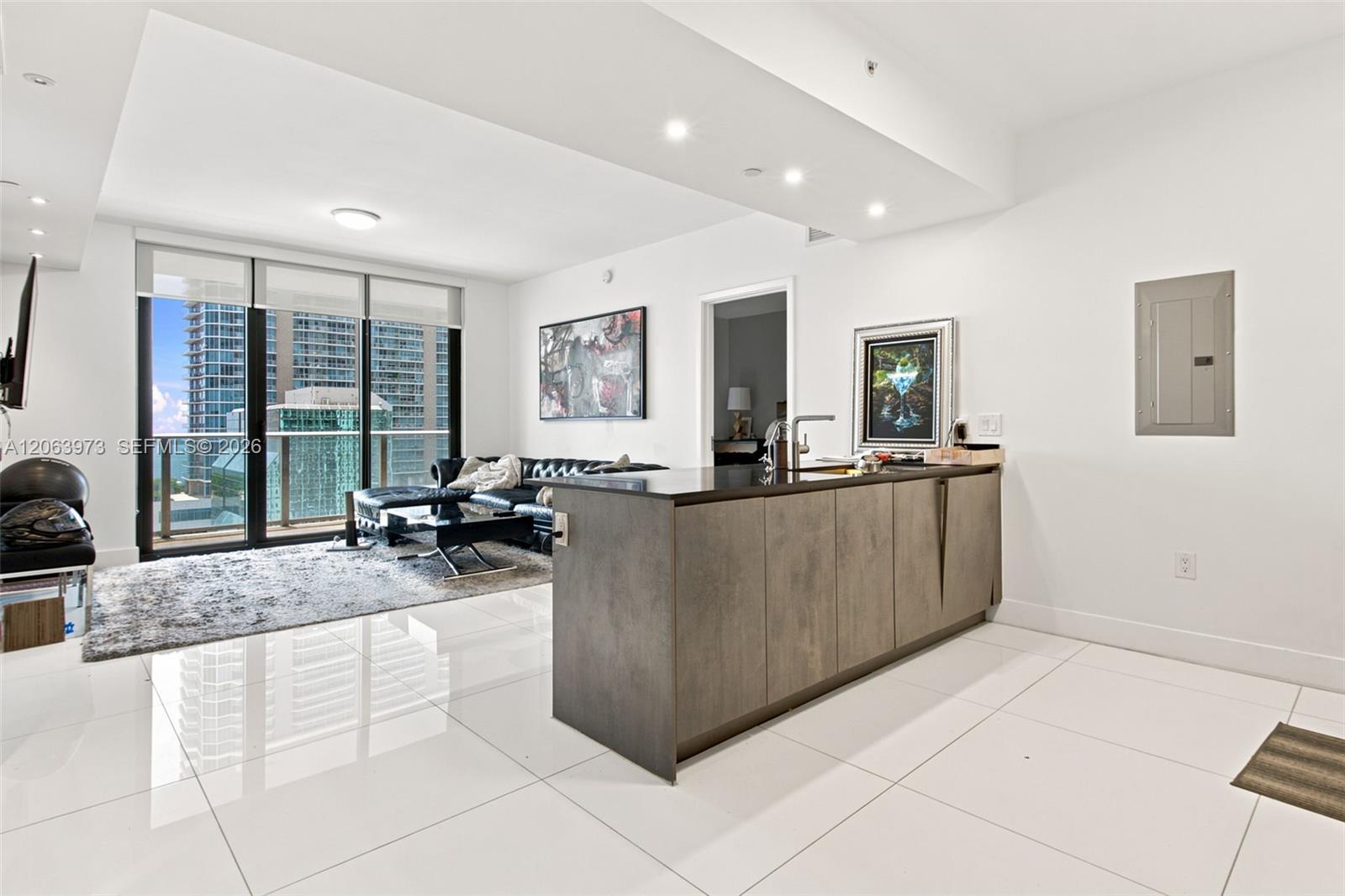 1010 Brickell Avenue 2403 Property Photo 9