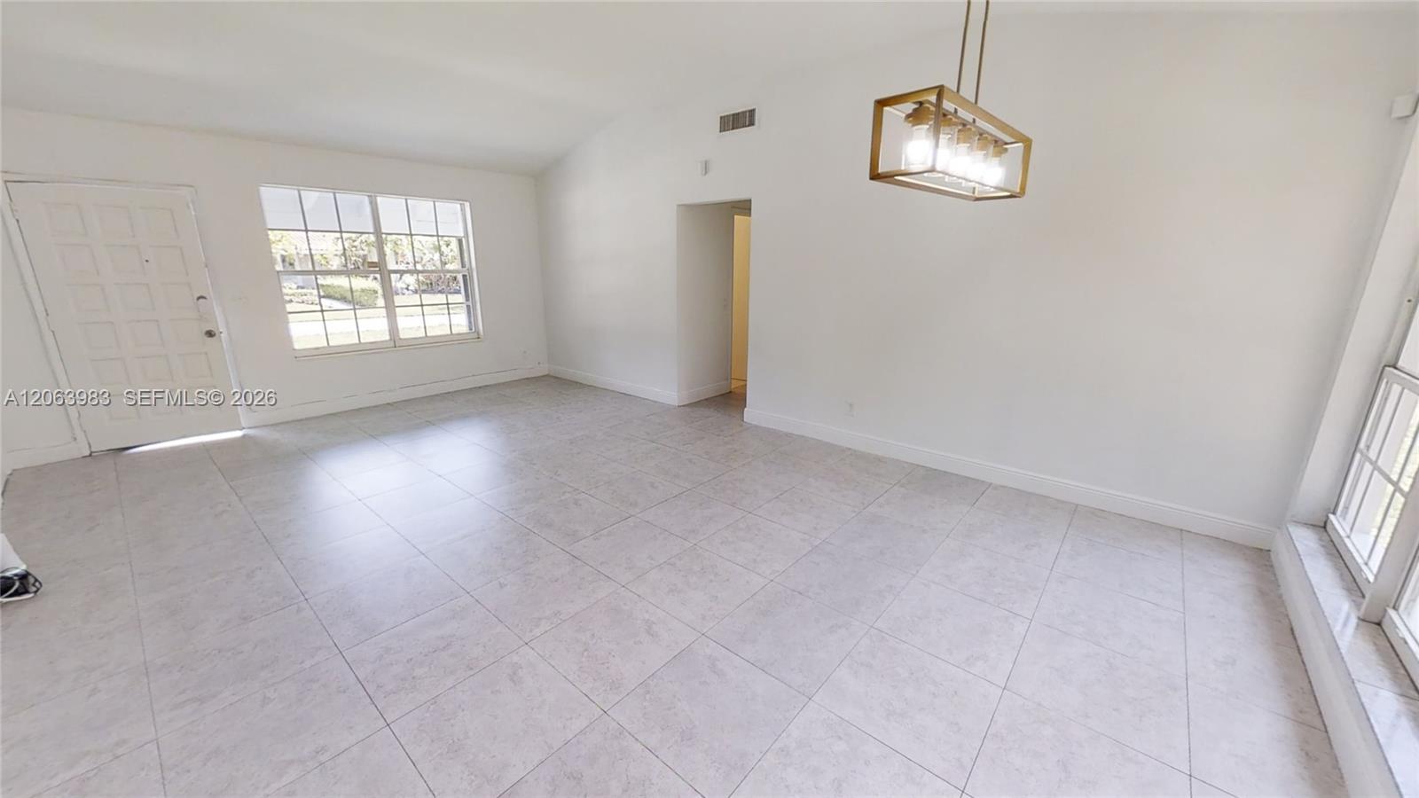 490 Nw 90th Street . Property Photo 5