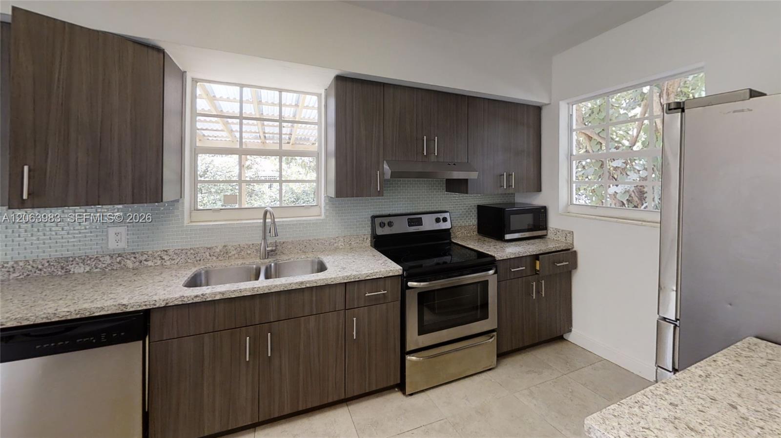 490 Nw 90th Street . Property Photo 6