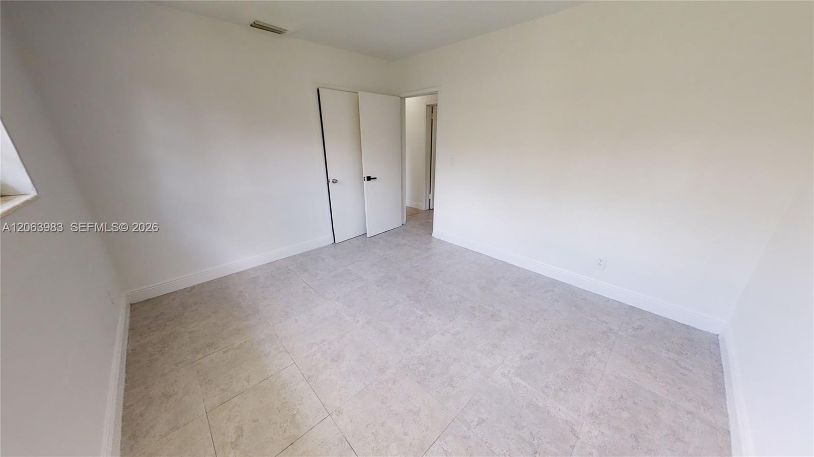 490 Nw 90th Street . Property Photo 14