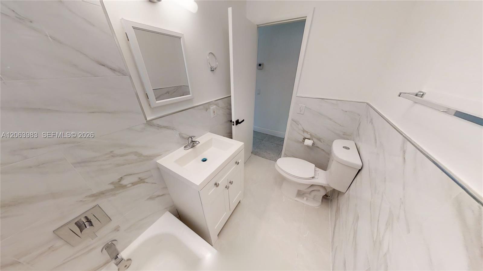 490 Nw 90th Street . Property Photo 17