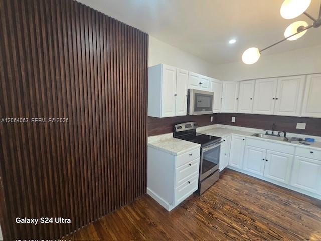 A12064063 Property Photo 2