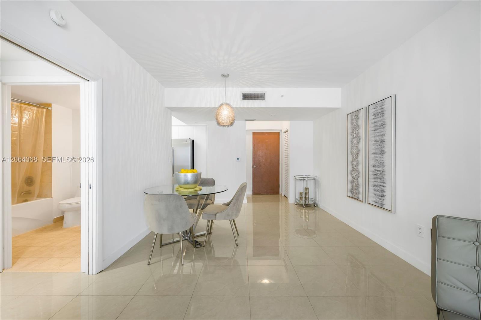 6365 Collins Avenue 805 Property Photo 15