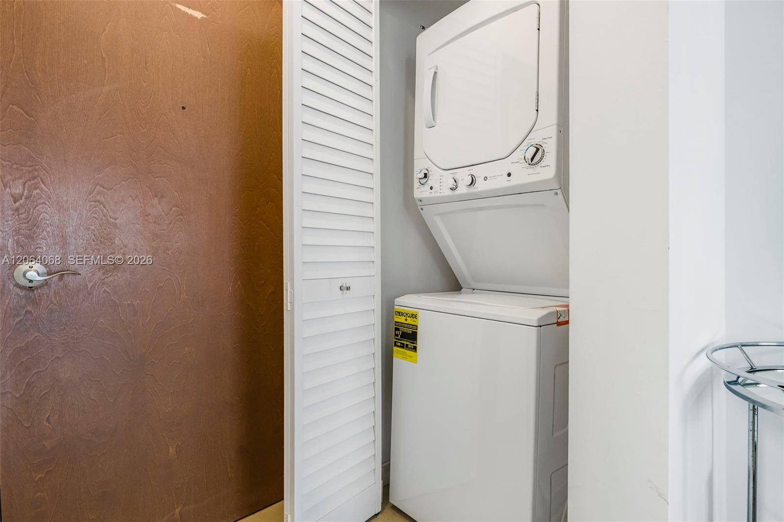 6365 Collins Avenue 805 Property Photo 26