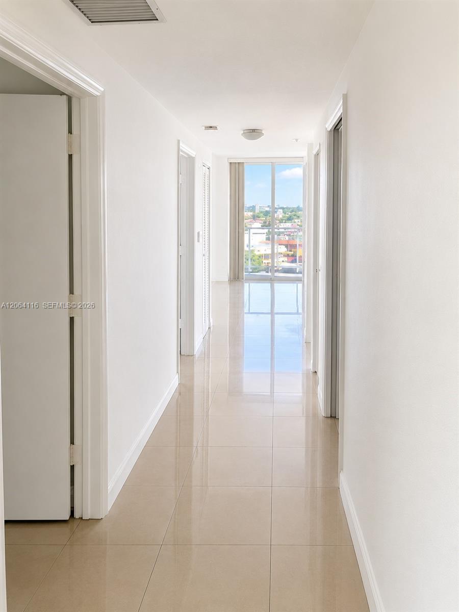 1 Glen Royal Parkway 702 Property Photo 10