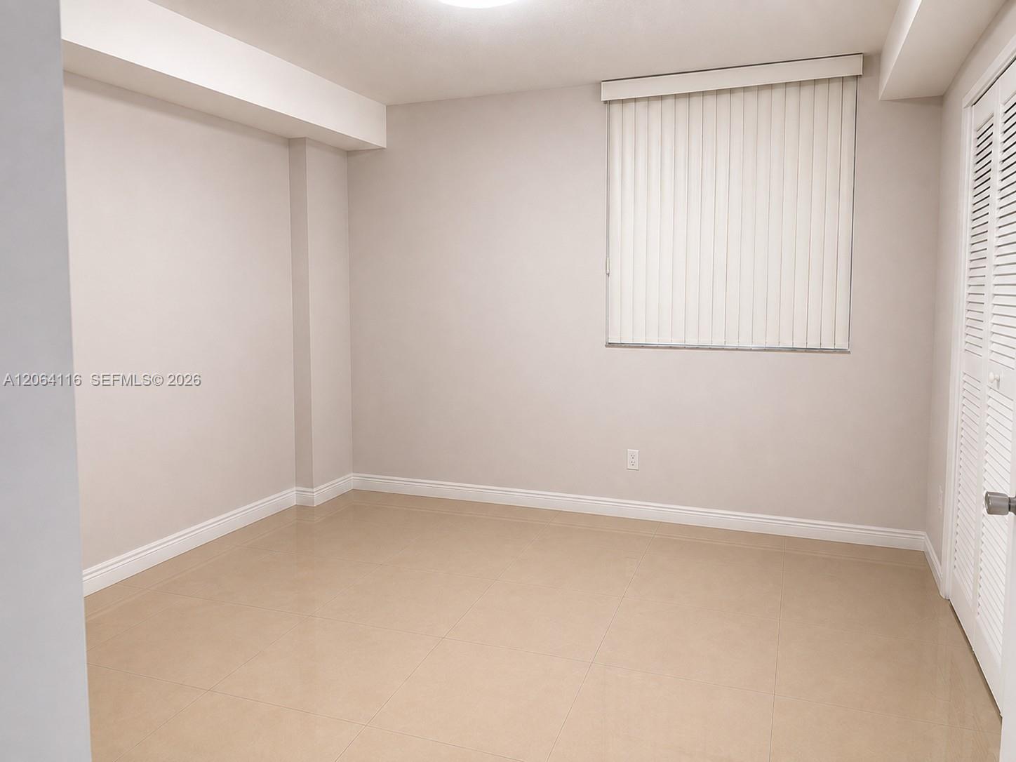 1 Glen Royal Parkway 702 Property Photo 15