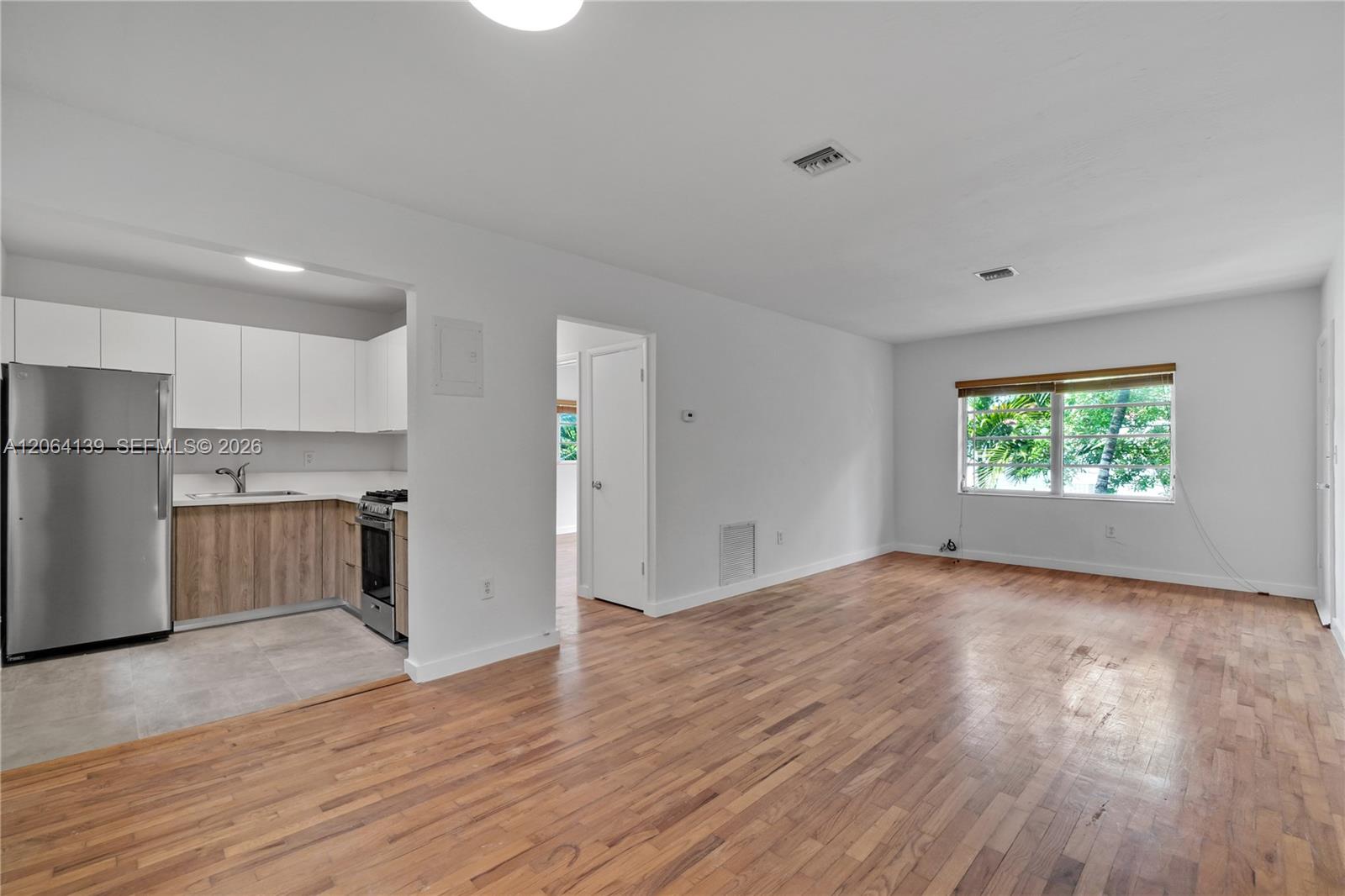 411 Santander Avenue 1 Property Photo 7