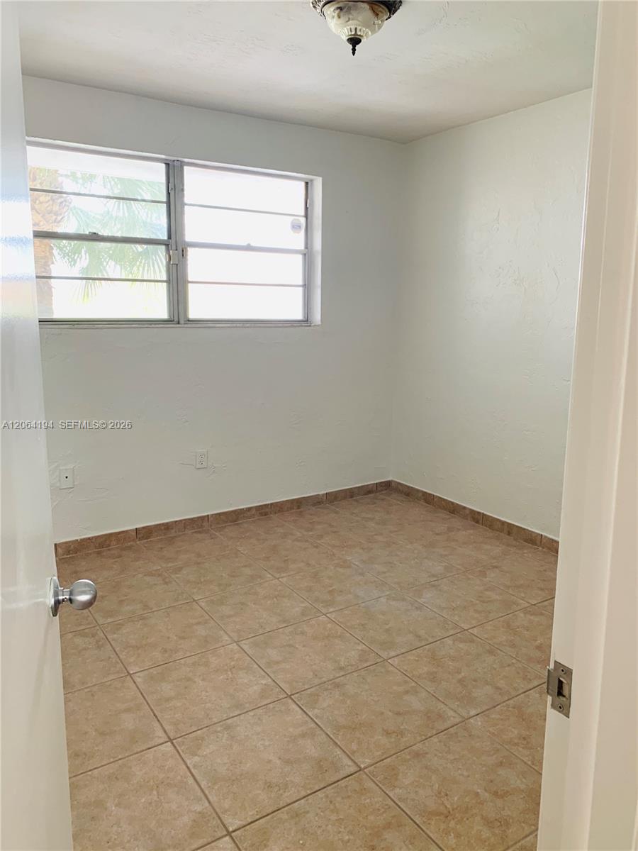 6900 N Kendall Drive A304 Property Photo 7