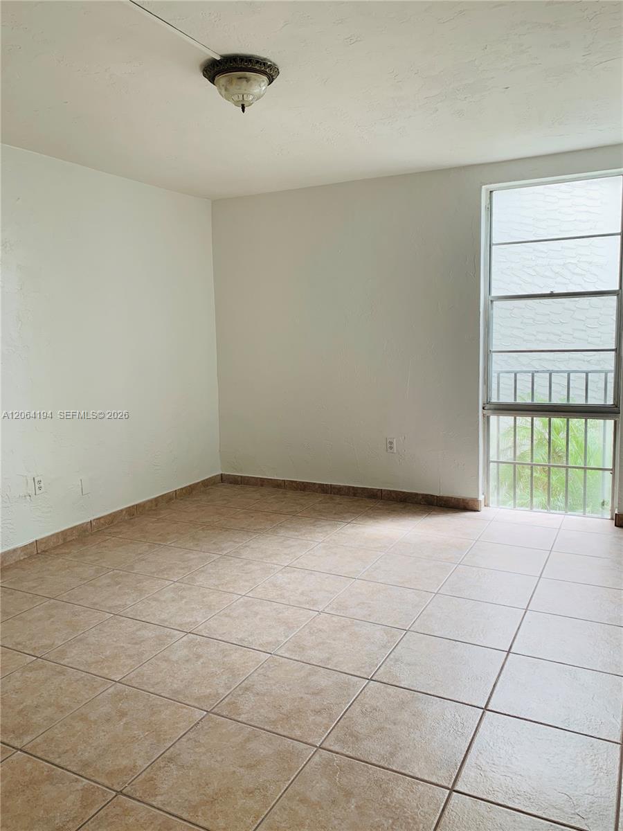 6900 N Kendall Drive A304 Property Photo 8