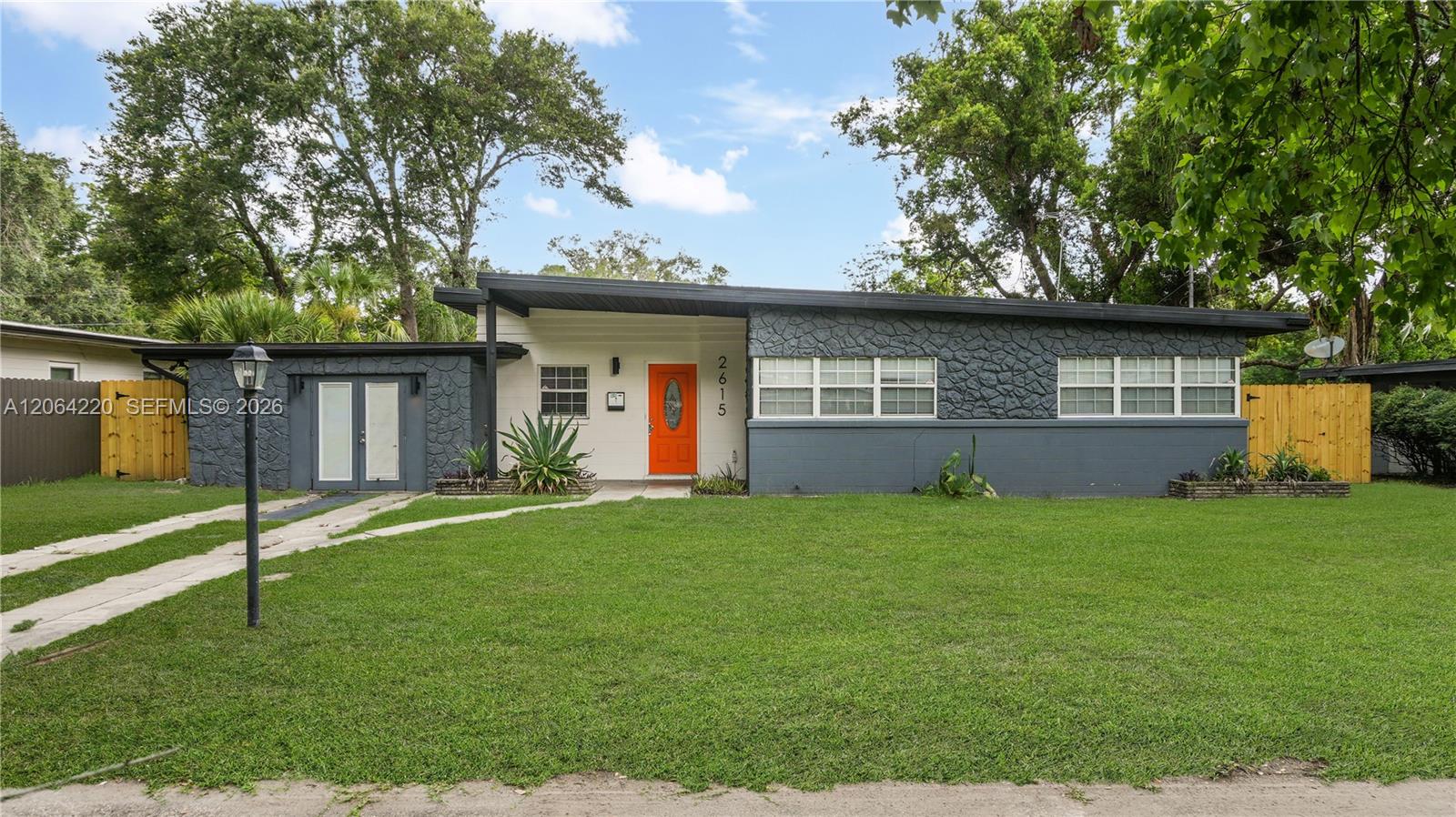 2615 Hargill Drive Property Photo 2