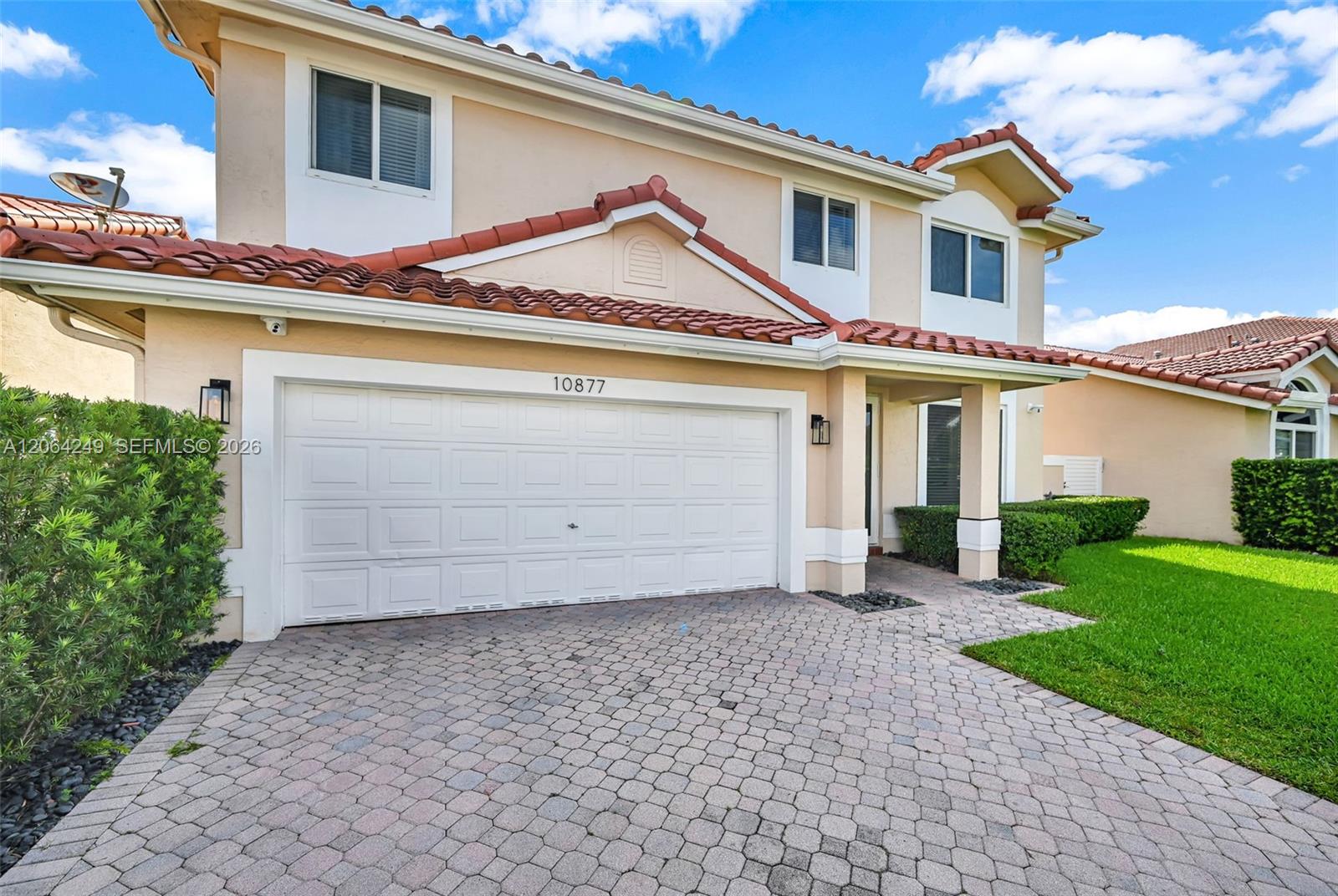 10877 Sw 152nd Place Property Photo 2