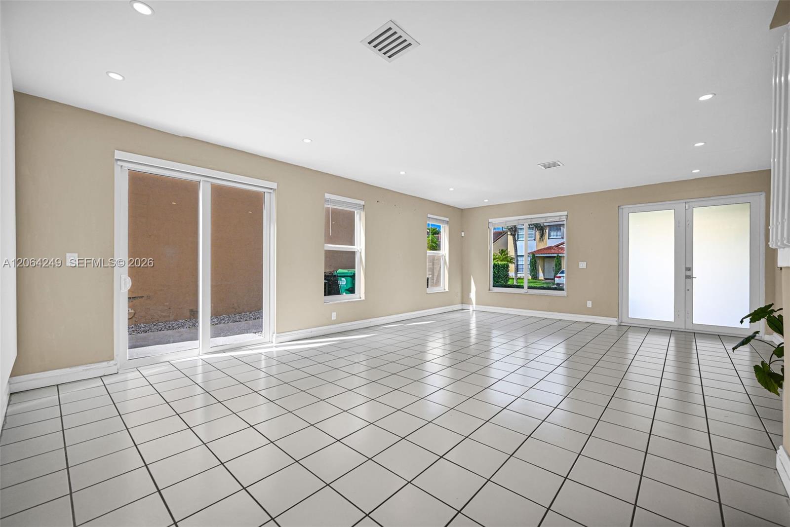 10877 Sw 152nd Place Property Photo 19