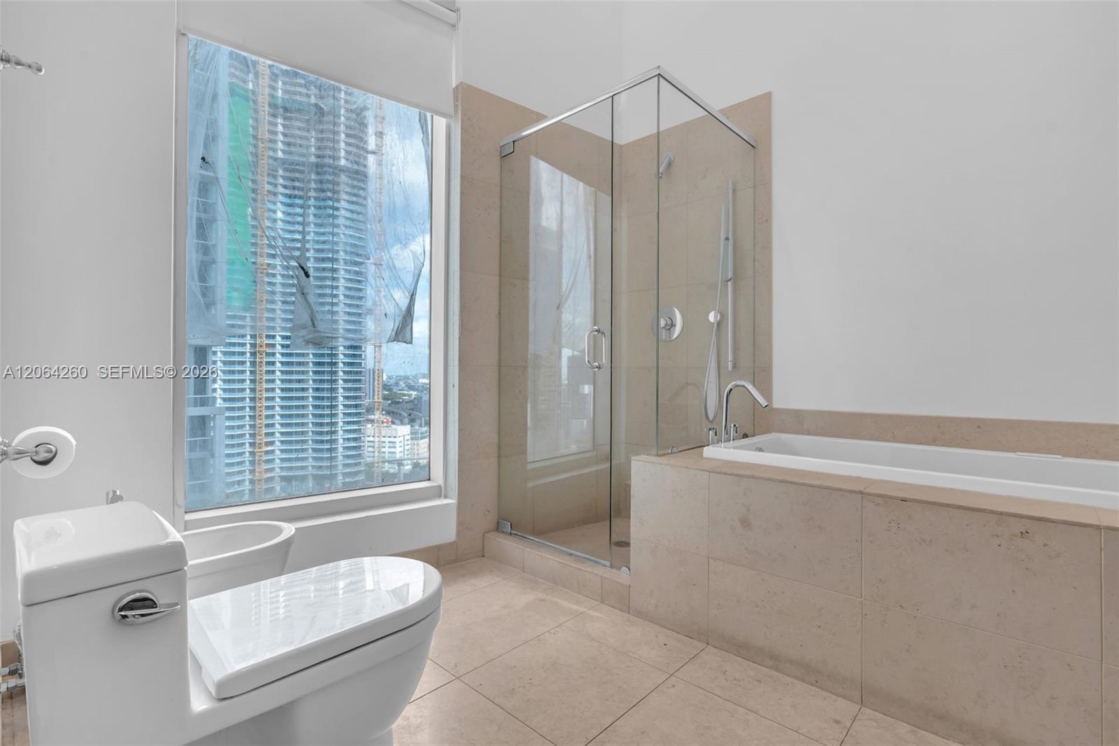 475 Brickell Avenue 2813 Property Photo 15
