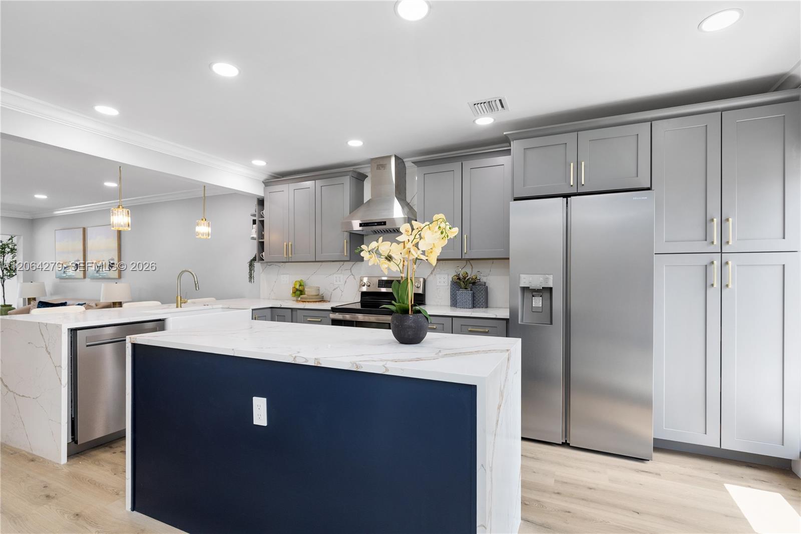 13620 Via Flora C Property Photo 1