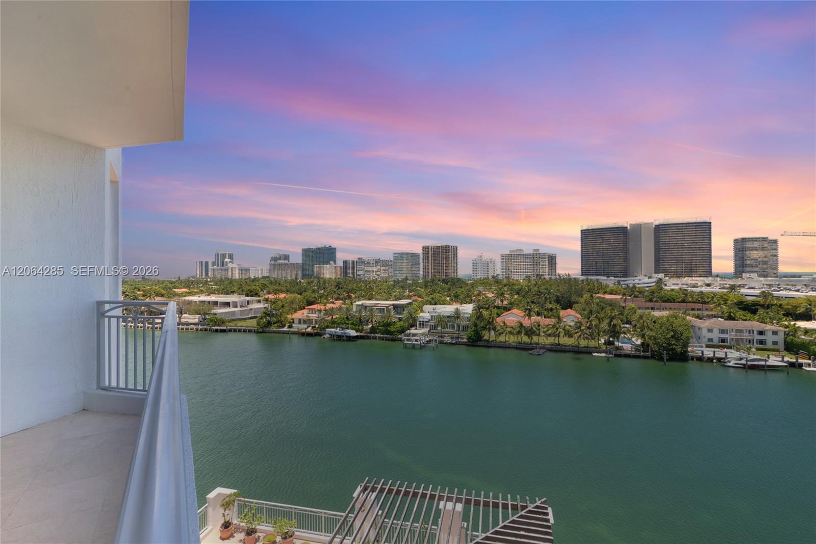 9751 E Bay Harbor Drive 8d Property Photo 15