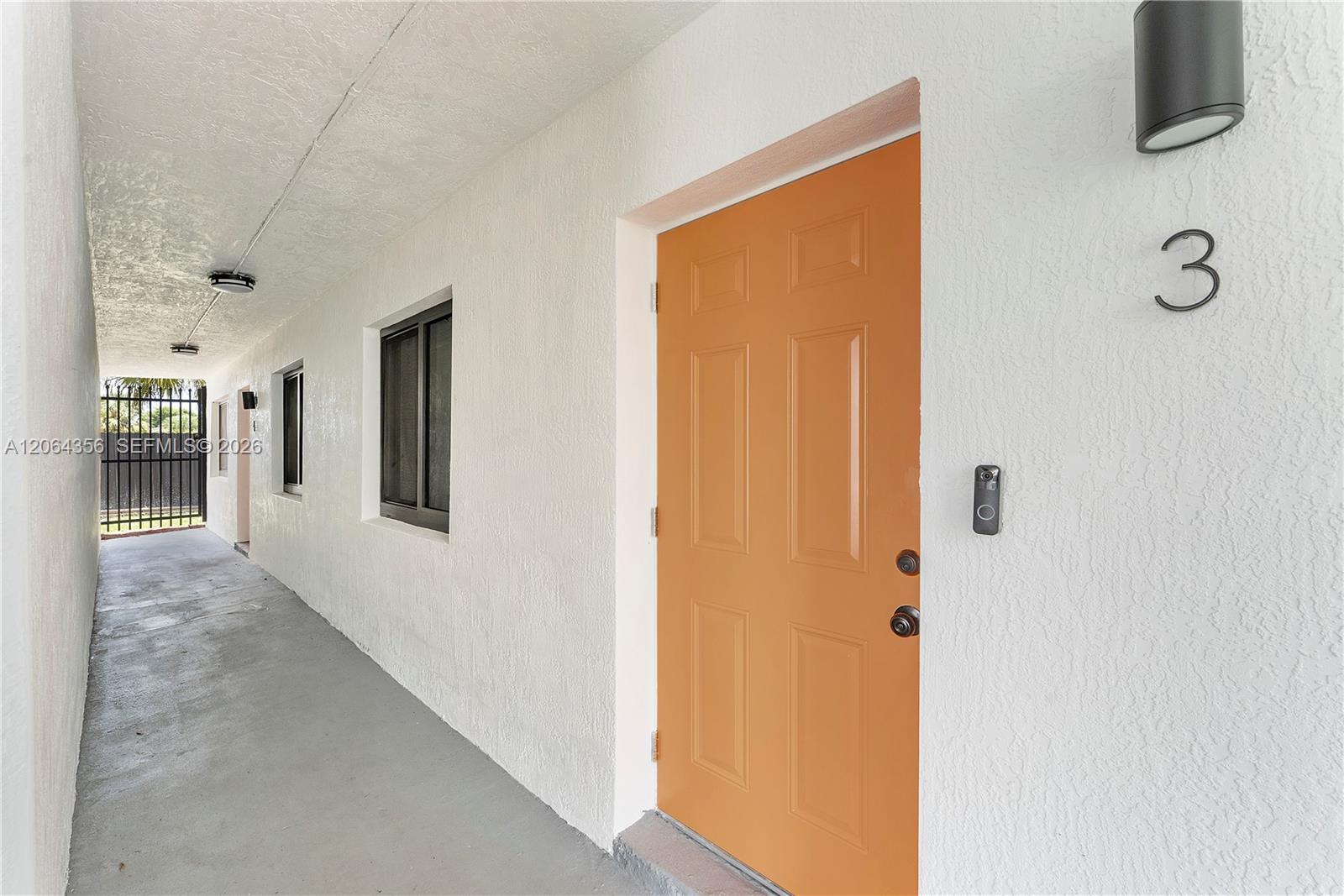 940 Nw 8th Avenue Property Photo 7