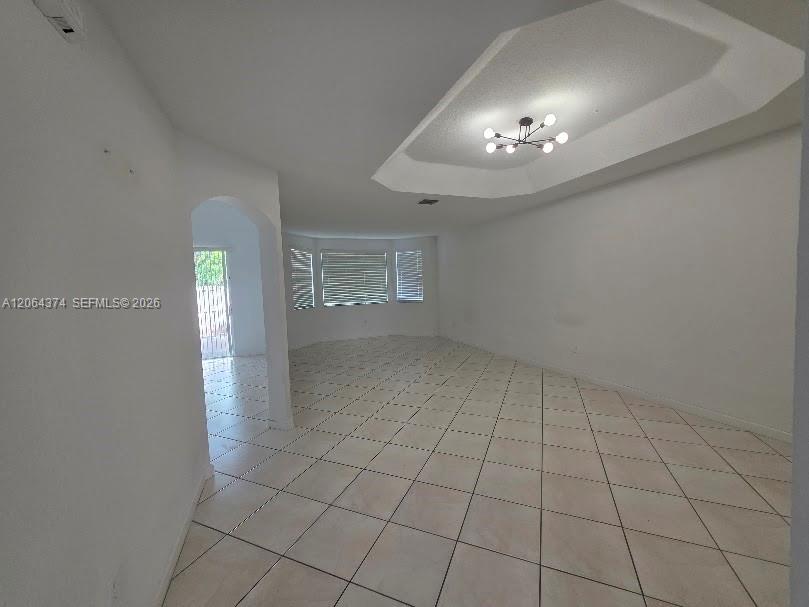 11525 Nw 71st Street Property Photo 4