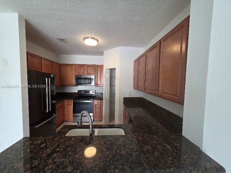 11525 Nw 71st Street Property Photo 6