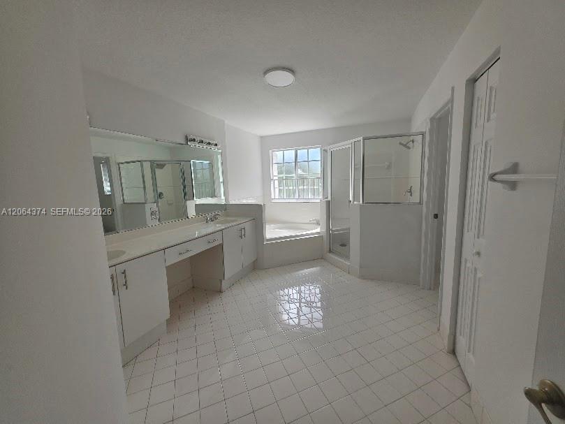 11525 Nw 71st Street Property Photo 20