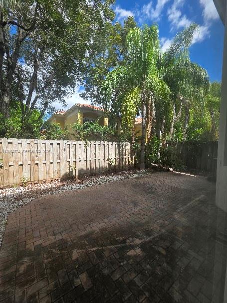 11525 Nw 71st Street Property Photo 23