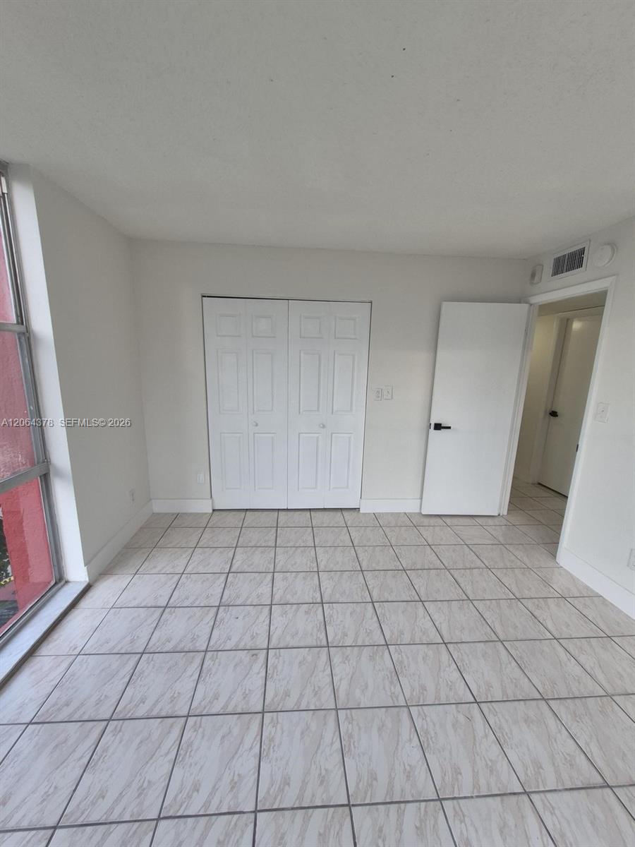 1750 W 46th Street 331 Property Photo 9