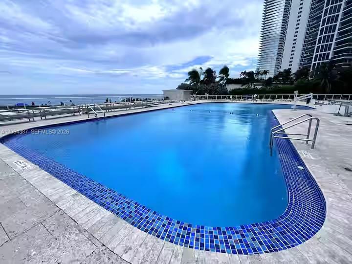 19201 Collins Avenue 540 Property Photo 3