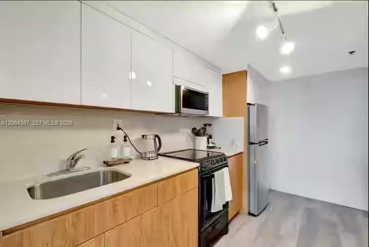 19201 Collins Avenue 540 Property Photo 11