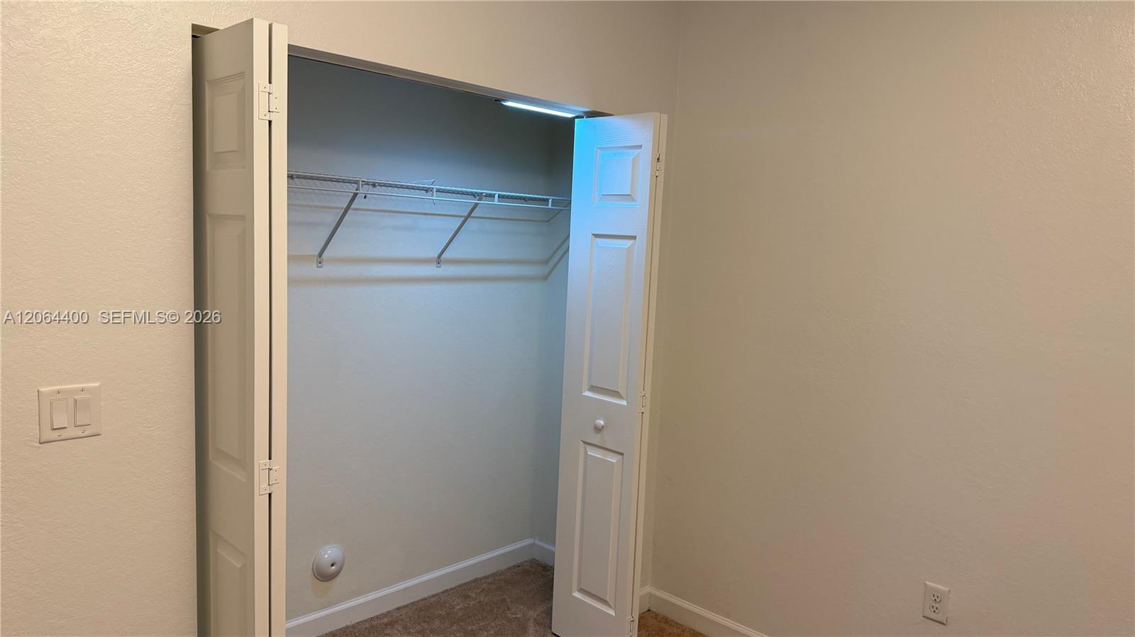 737 Se 37th Place Property Photo 15