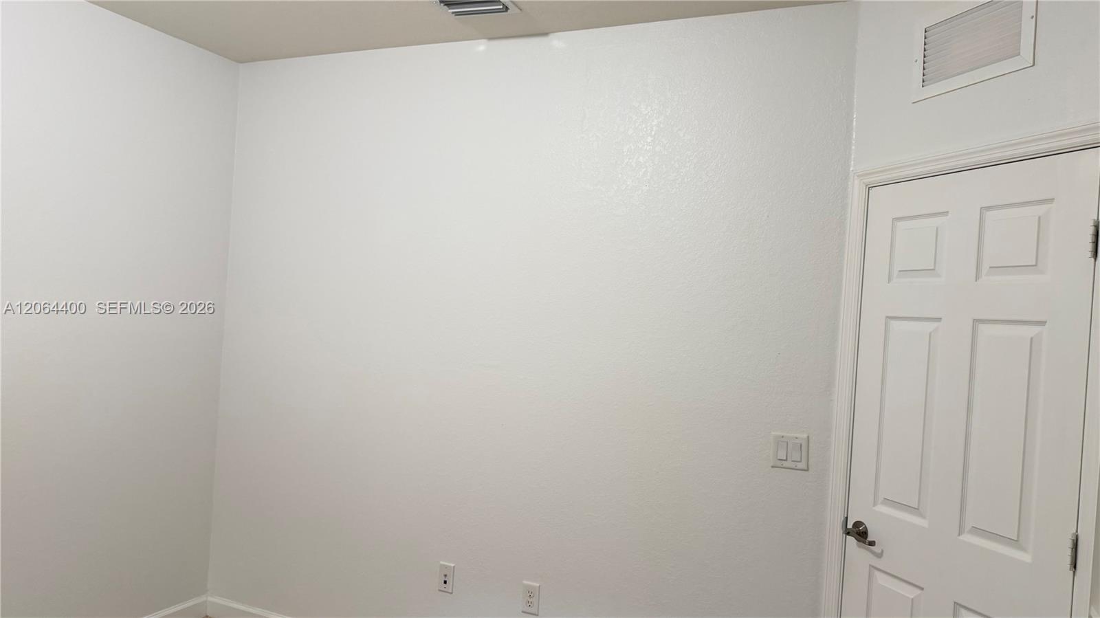 737 Se 37th Place Property Photo 21