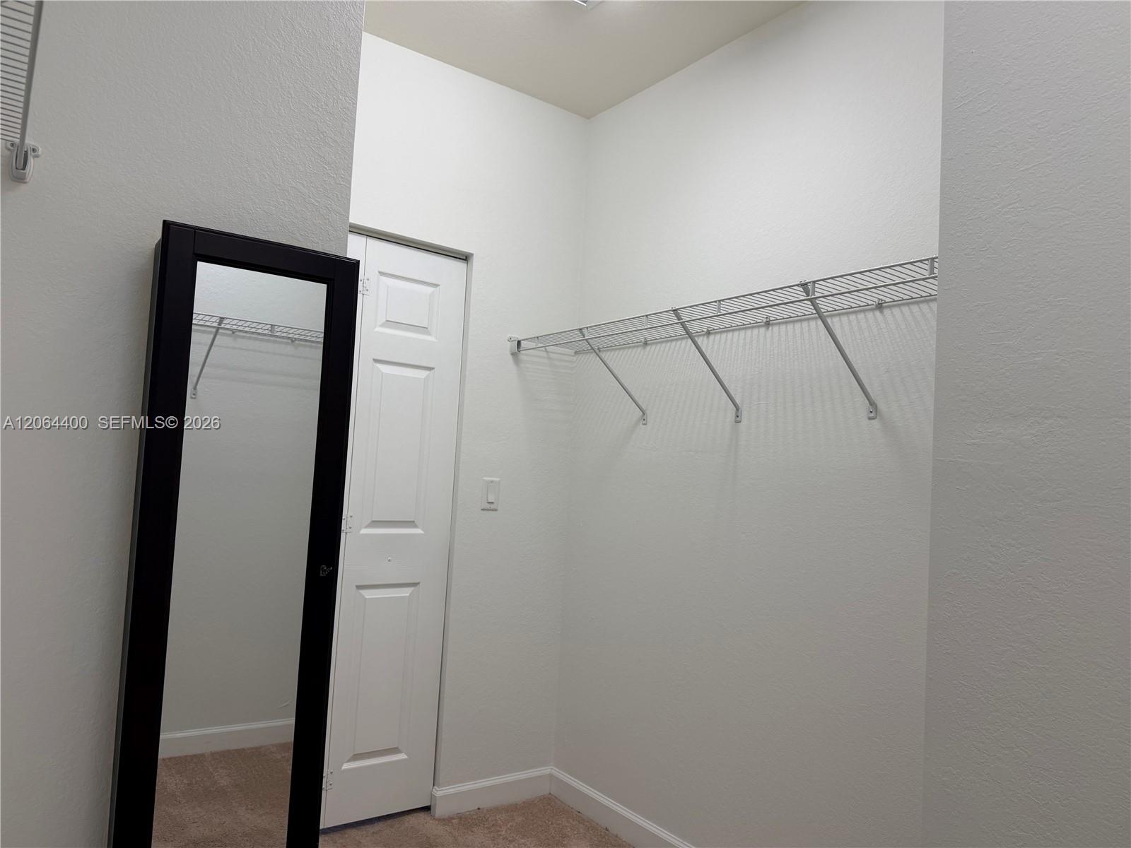 737 Se 37th Place Property Photo 28