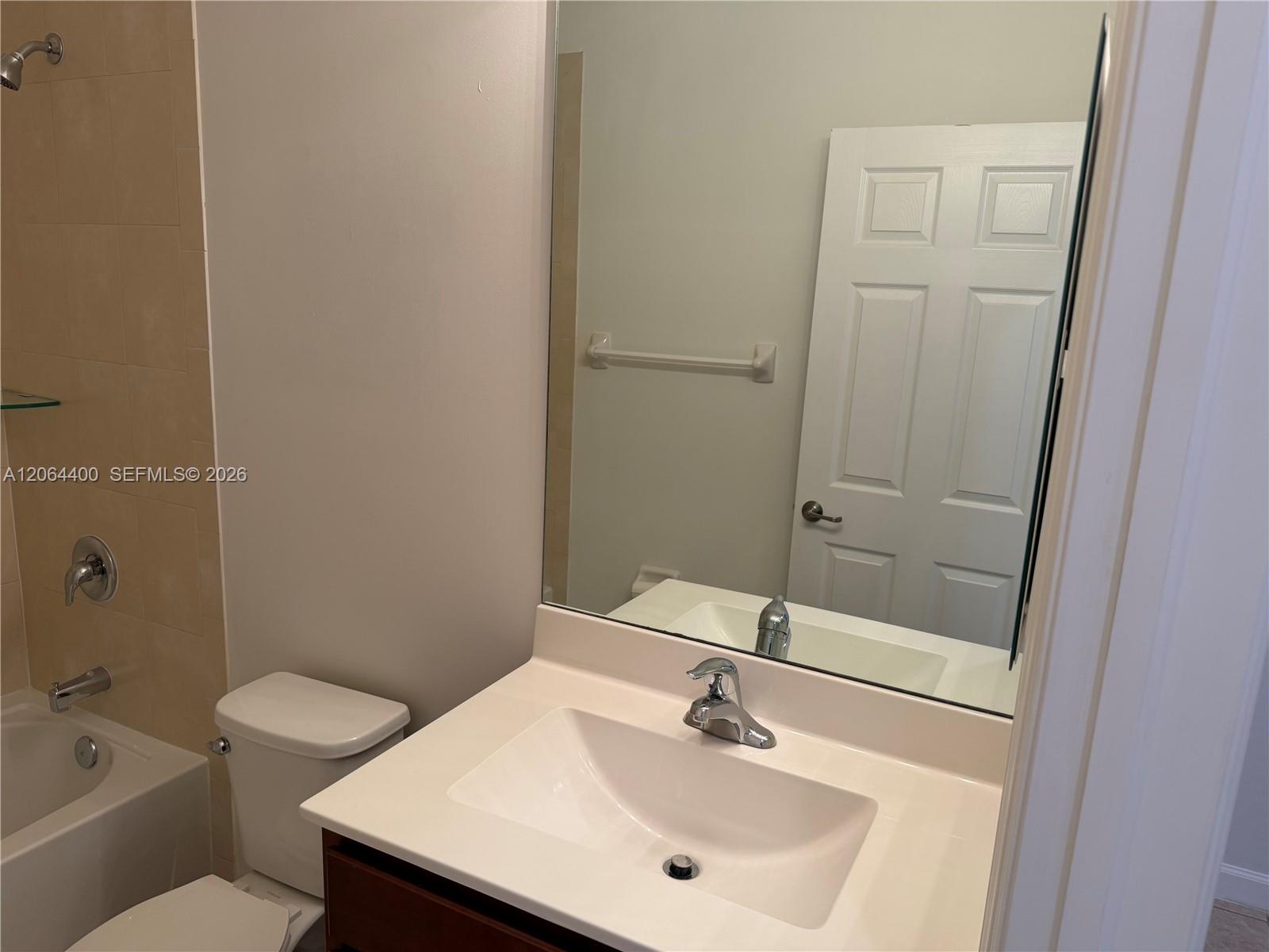 737 Se 37th Place Property Photo 35