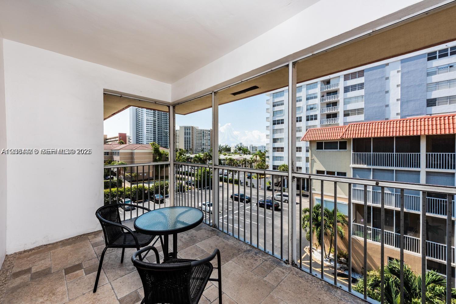 2081 S Ocean Drive 411 Property Photo 10