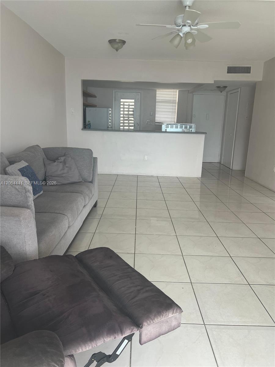 A12064441 Property Photo 3
