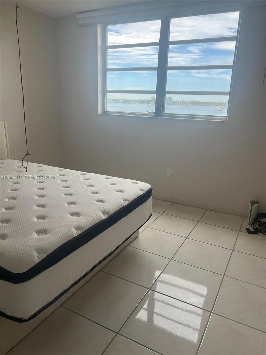 A12064441 Property Photo 6