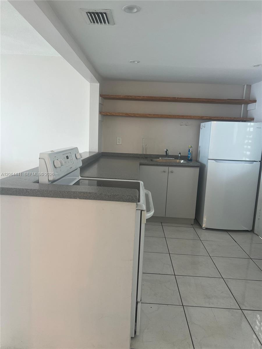 A12064441 Property Photo 11