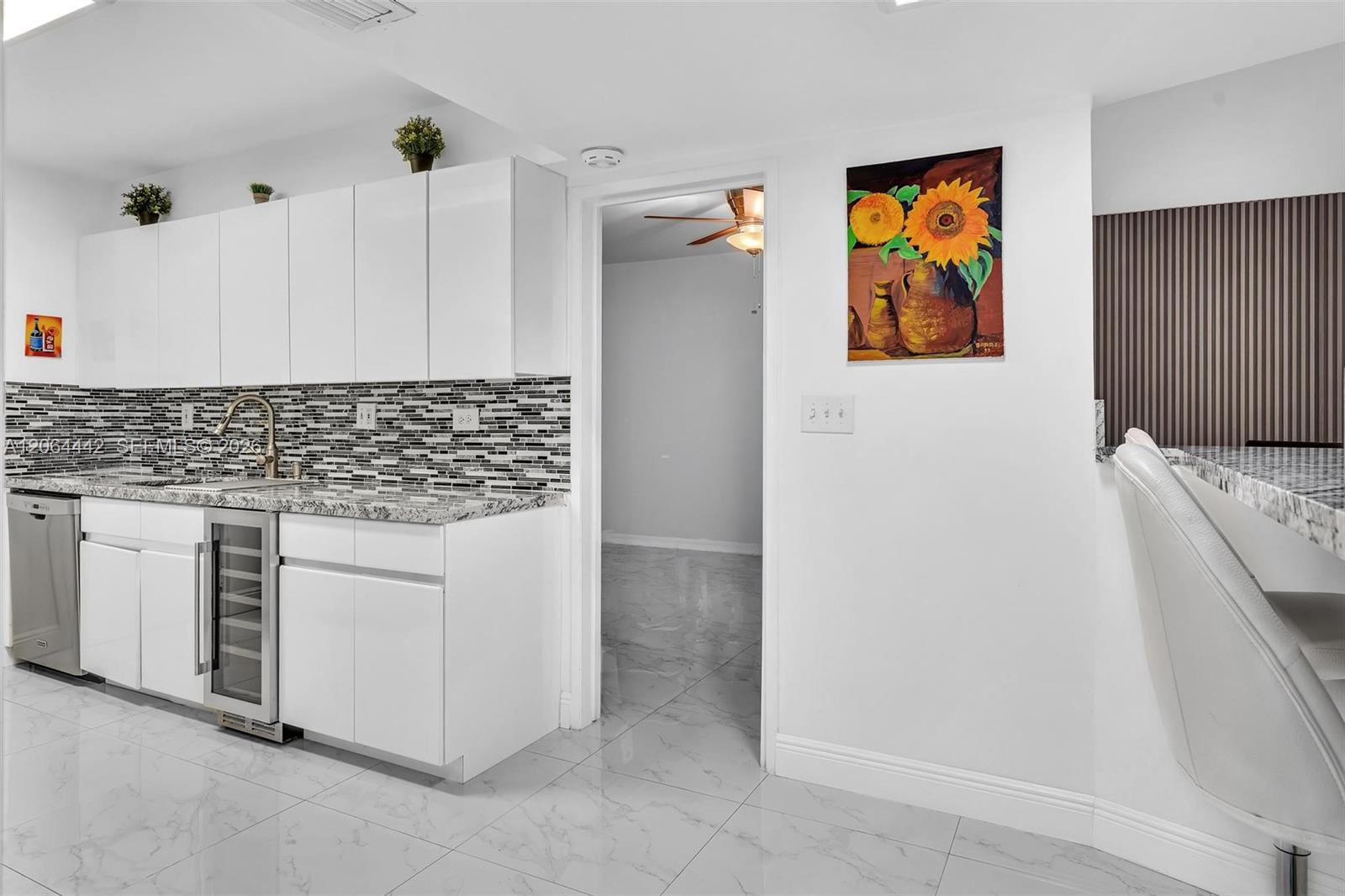 A12064442 Property Photo 15
