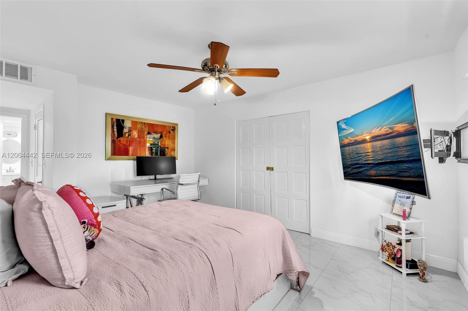A12064442 Property Photo 26