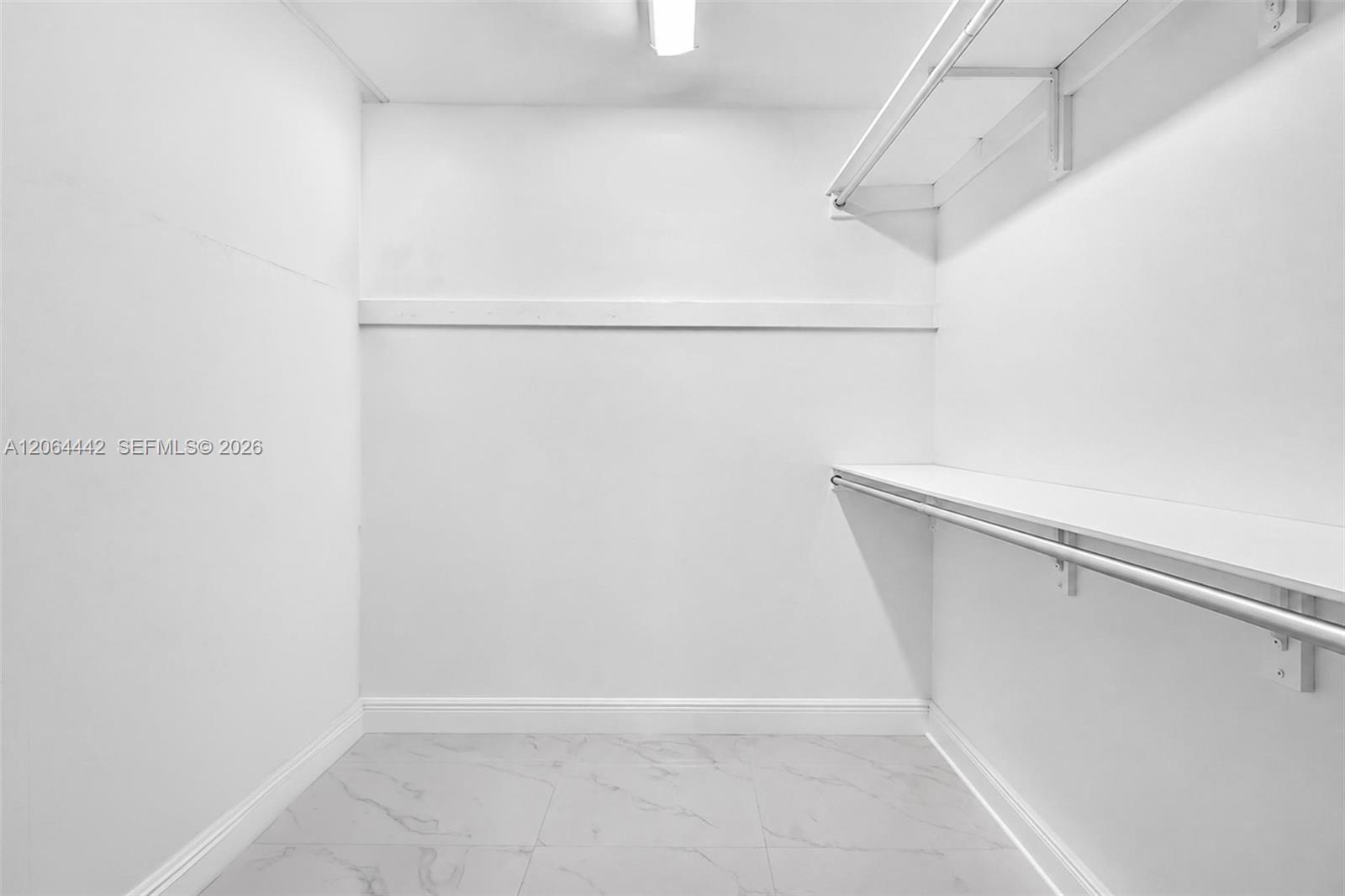 A12064442 Property Photo 36