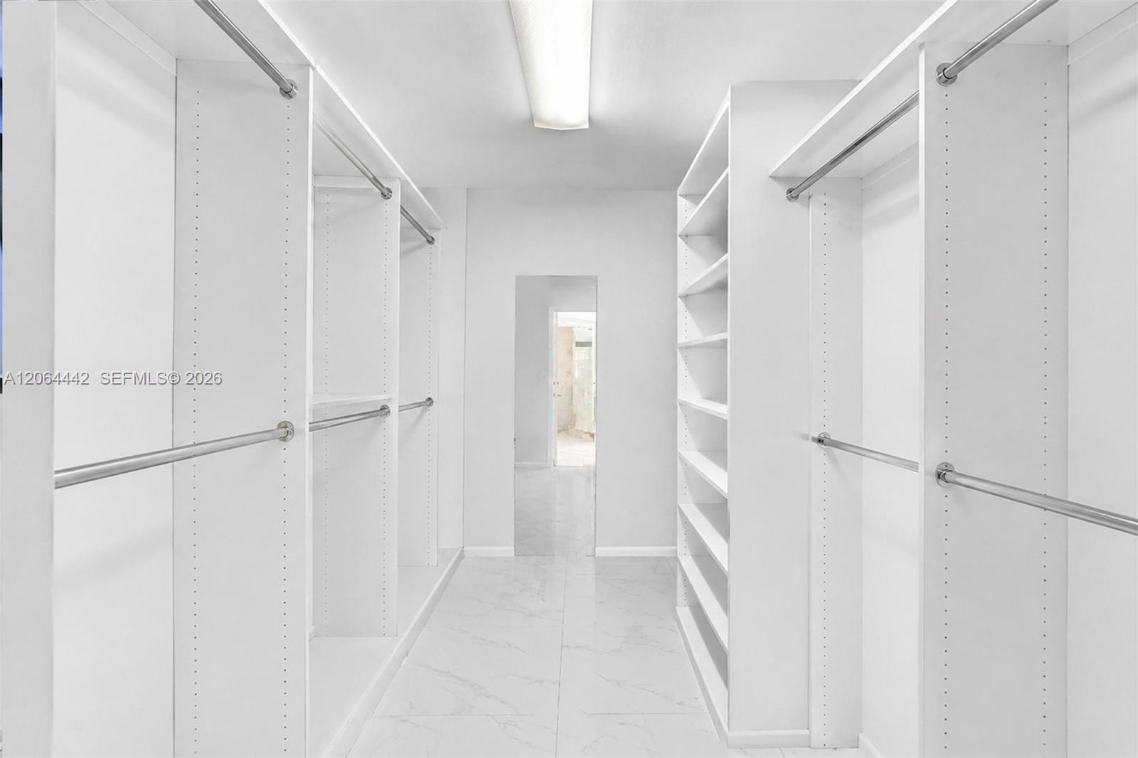 A12064442 Property Photo 40