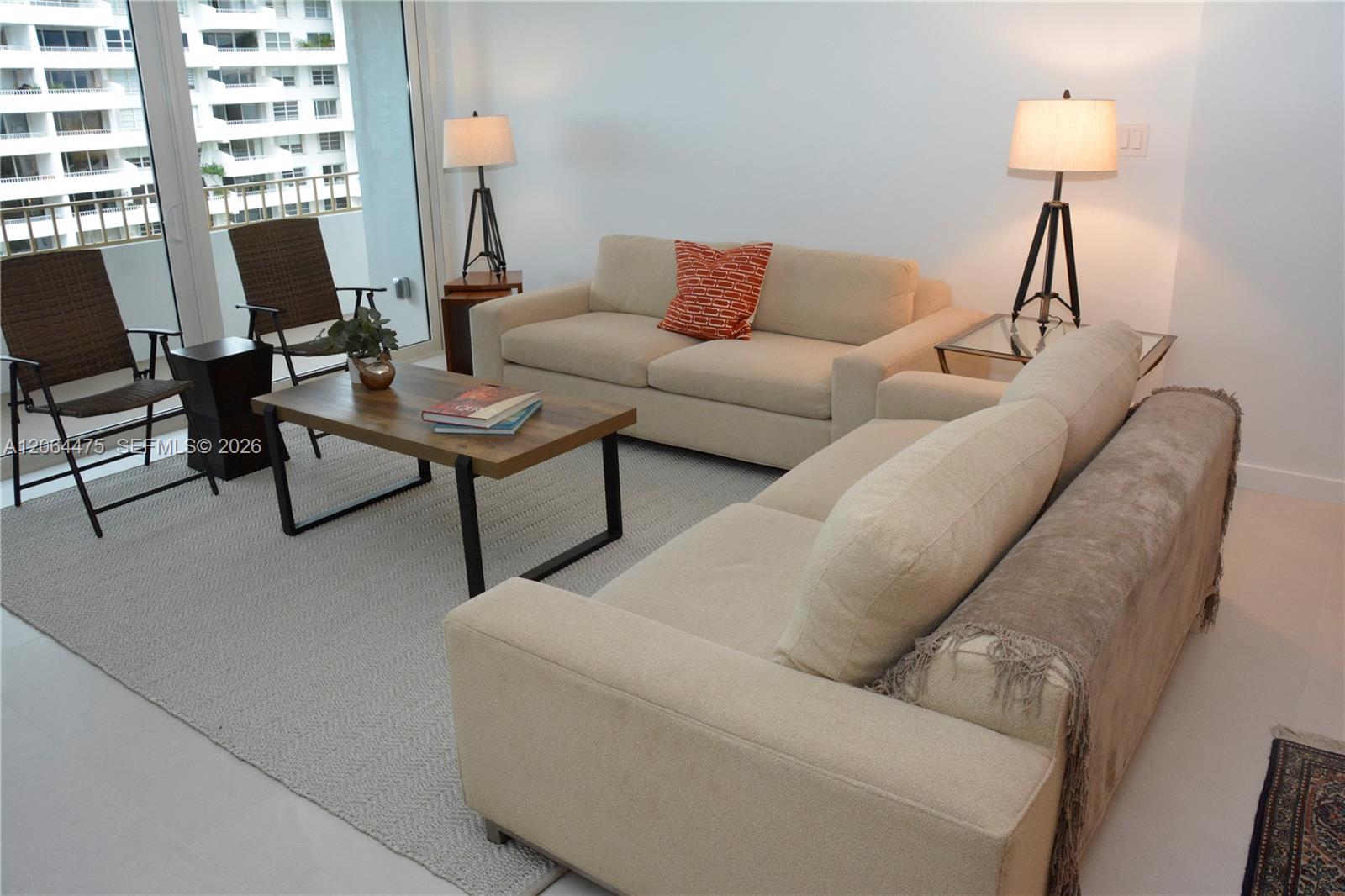 177 Ocean Lane Drive 713 Property Photo 2