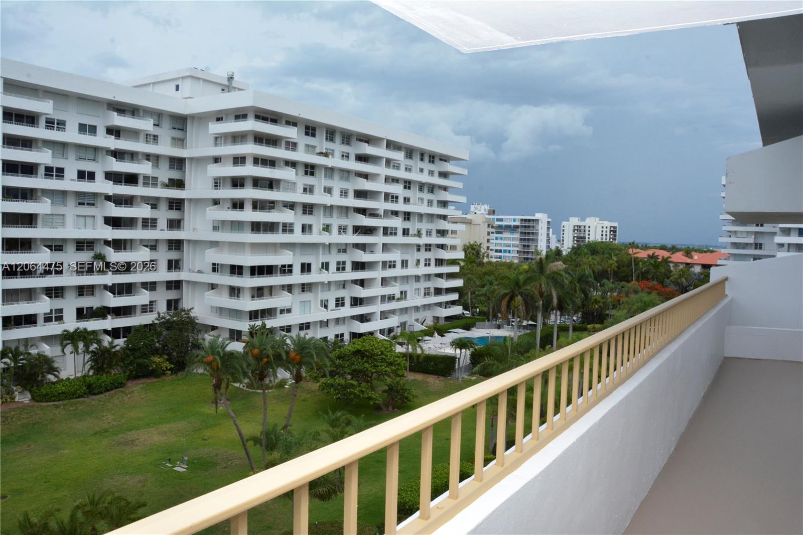 177 Ocean Lane Drive 713 Property Photo 12