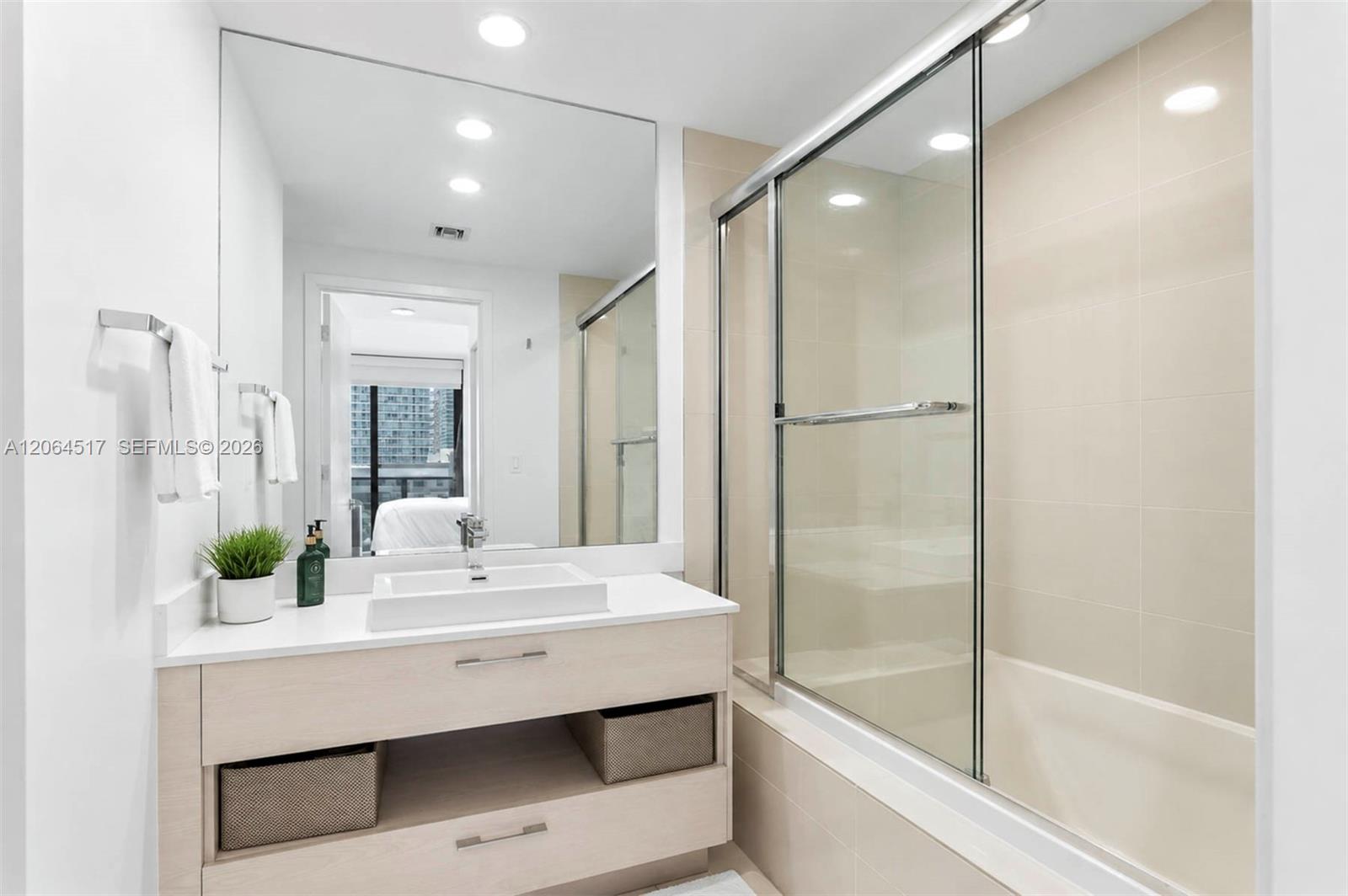 55 Sw 9th Street 1105 Property Photo 7