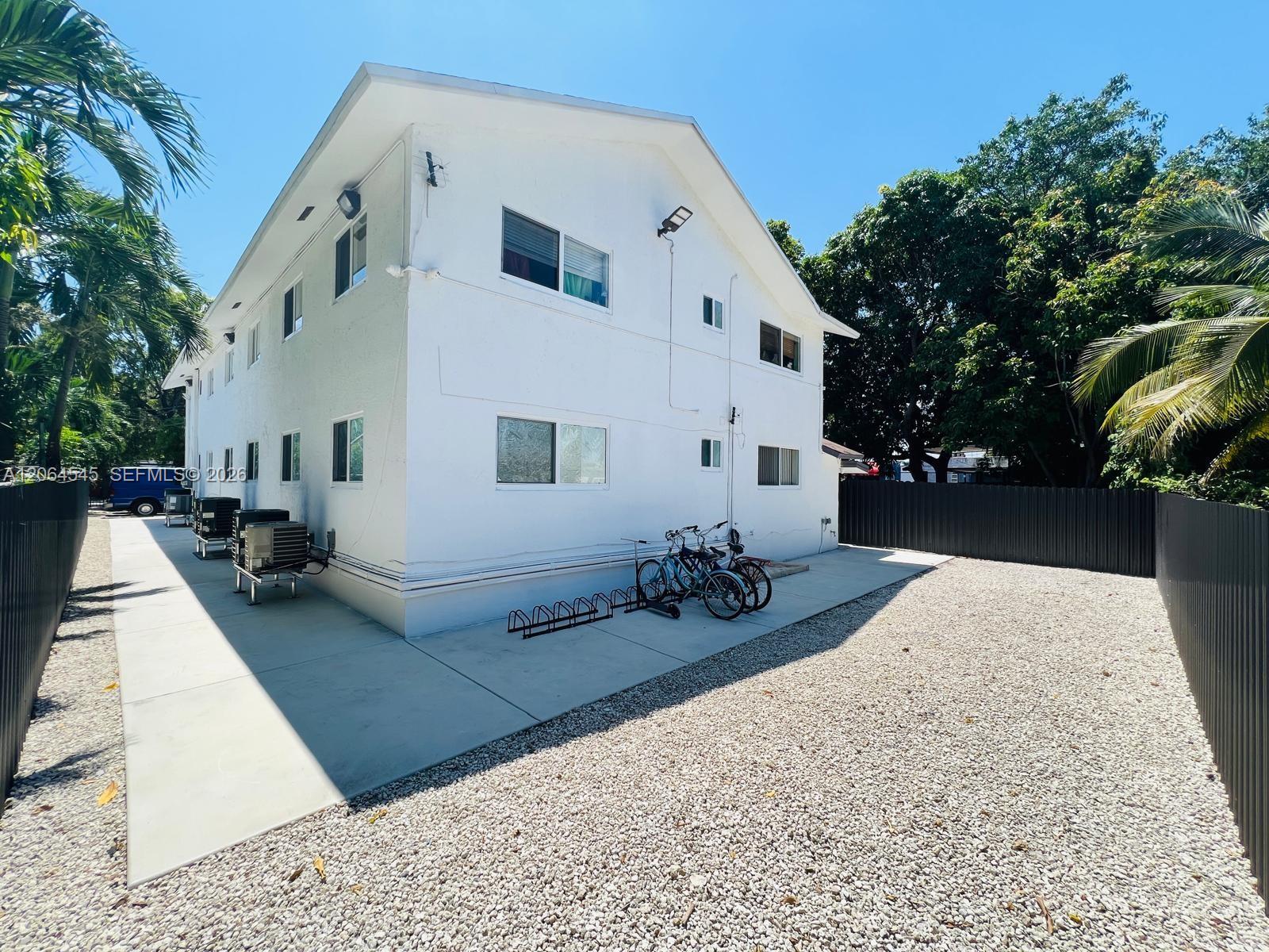 2611 Nw 32nd Street Property Photo 42