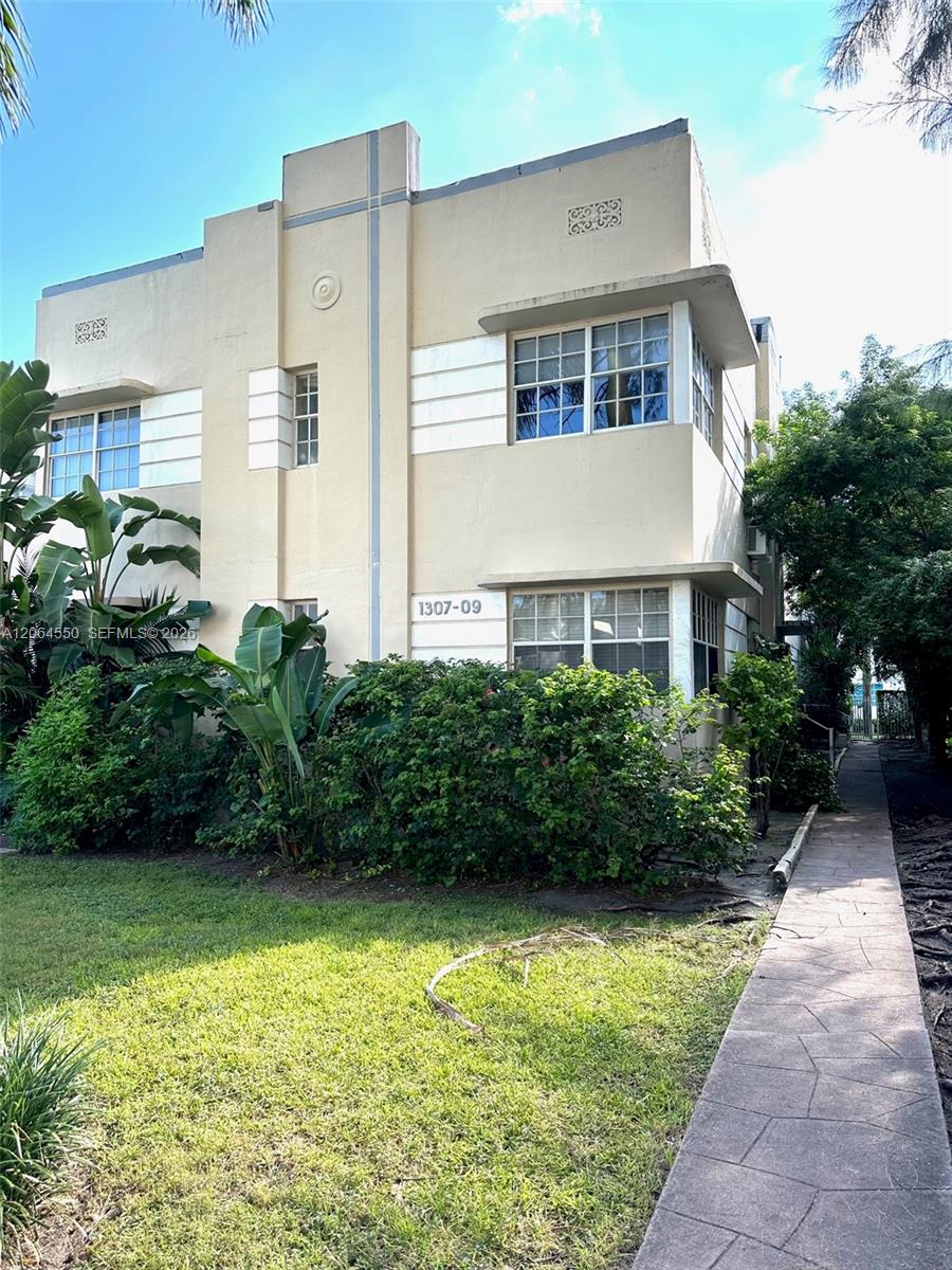 1309 Euclid Avenue 8 Property Photo 1