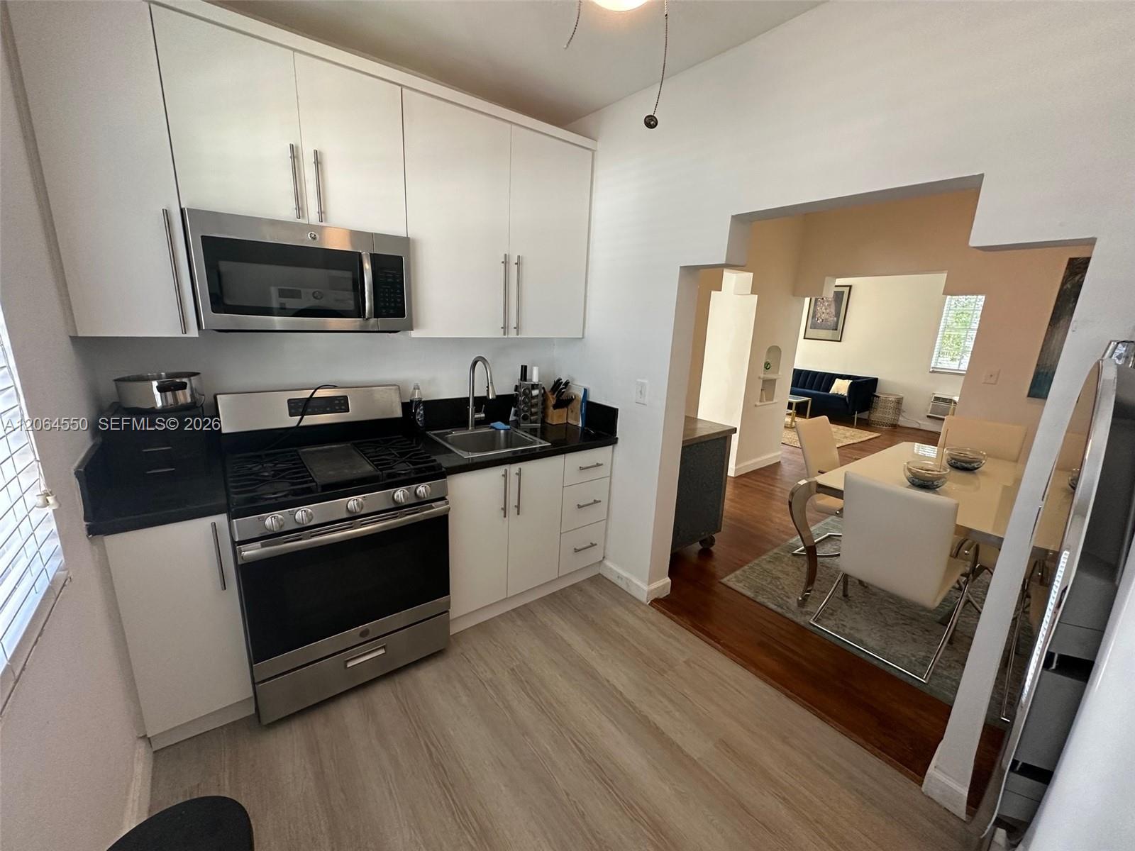 1309 Euclid Avenue 8 Property Photo 7