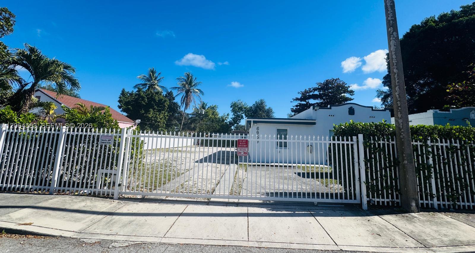 6959 Nw 4th Avenue Property Photo 1