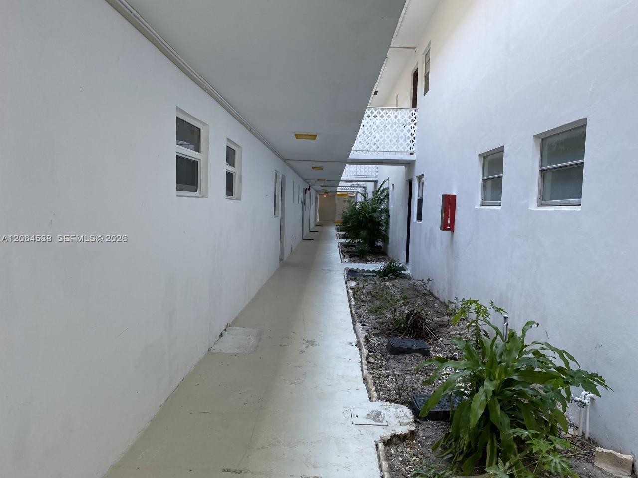 6505 Winfield Boulevard B-19 Property Photo 6