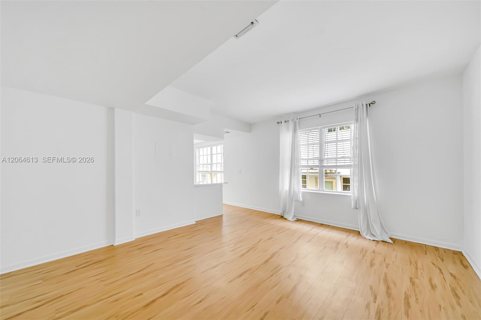 1051 Meridian Avenue 1d Property Photo 3