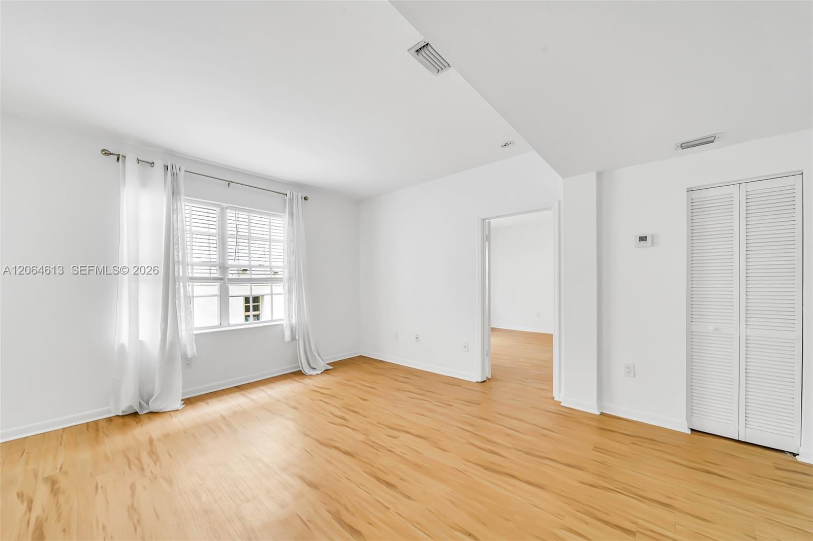 1051 Meridian Avenue 1d Property Photo 4